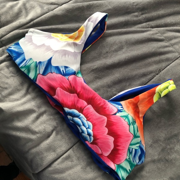 Floral bikini top - Picture 2 of 3